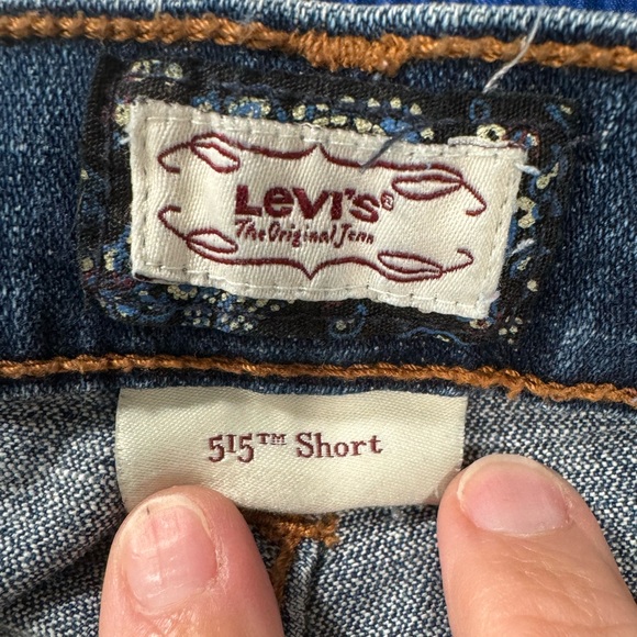 Levi’s 515 Short Shorts, size 12 - Picture 3 of 8